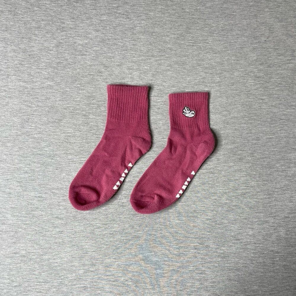 Victoria’s Secret PINK Women’s Halloween Ghost Quarter Socks